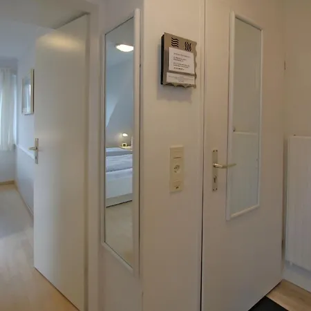 Wiesenweg 9, Whg 4 *